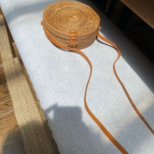 Straw Circle Crossbody Bag